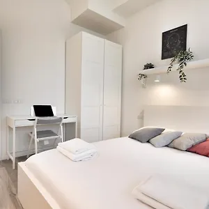 https://apt-ihost-adriatico-6.italymilanhotels.net